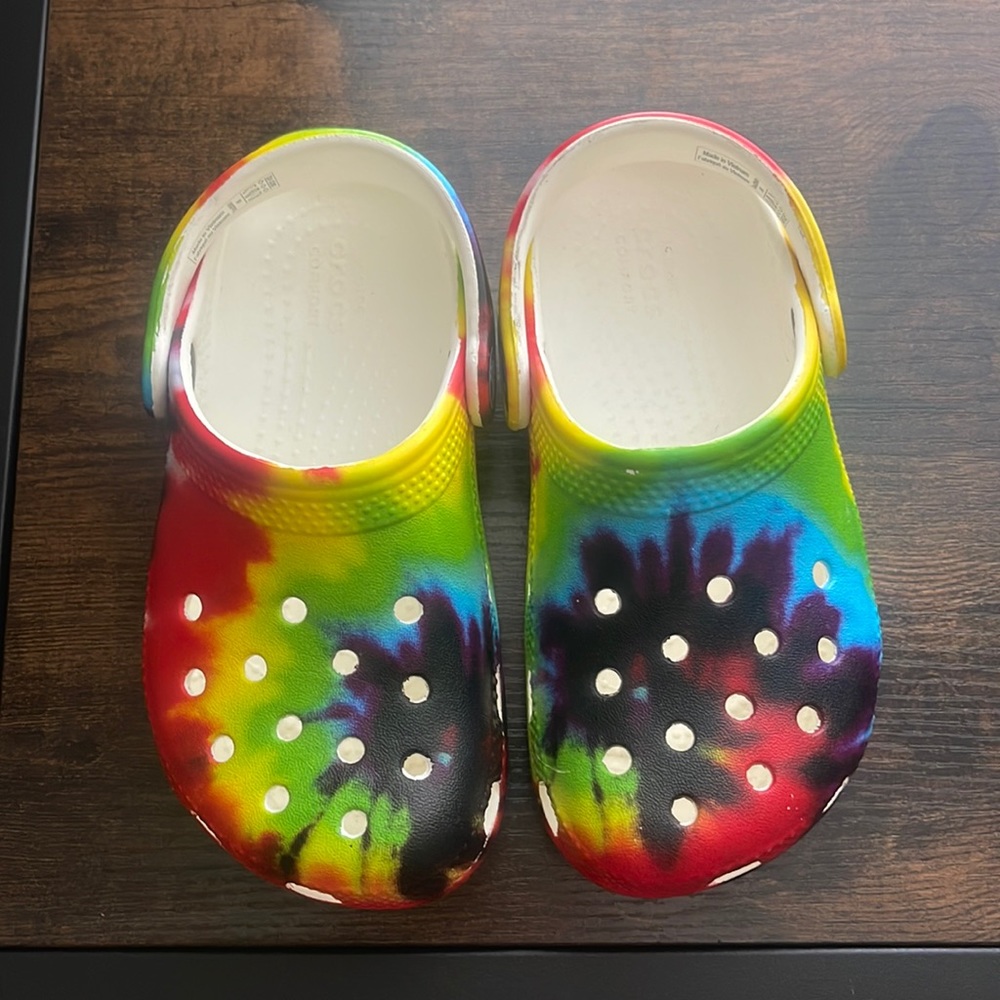 Kids tie dye crocs